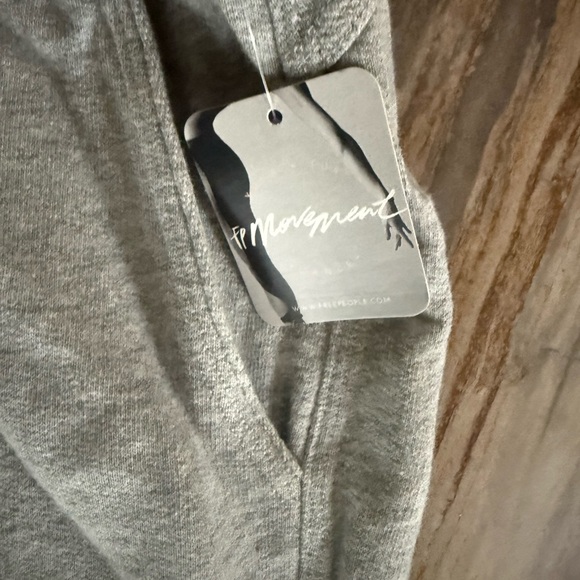 Free People - Picture 7 of 11